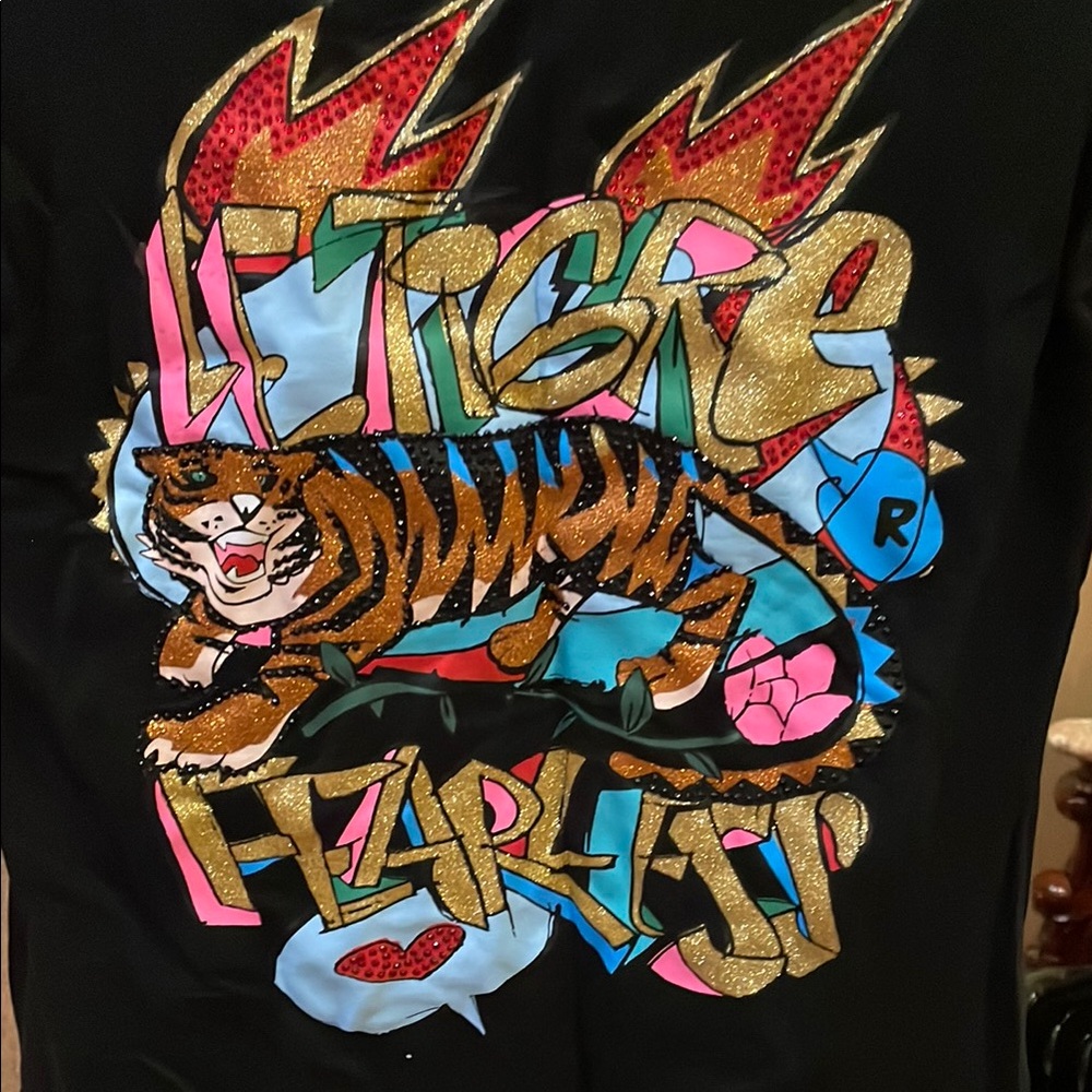 Le Tigre Kids Vibrant Graphic Tee - Black and Gold